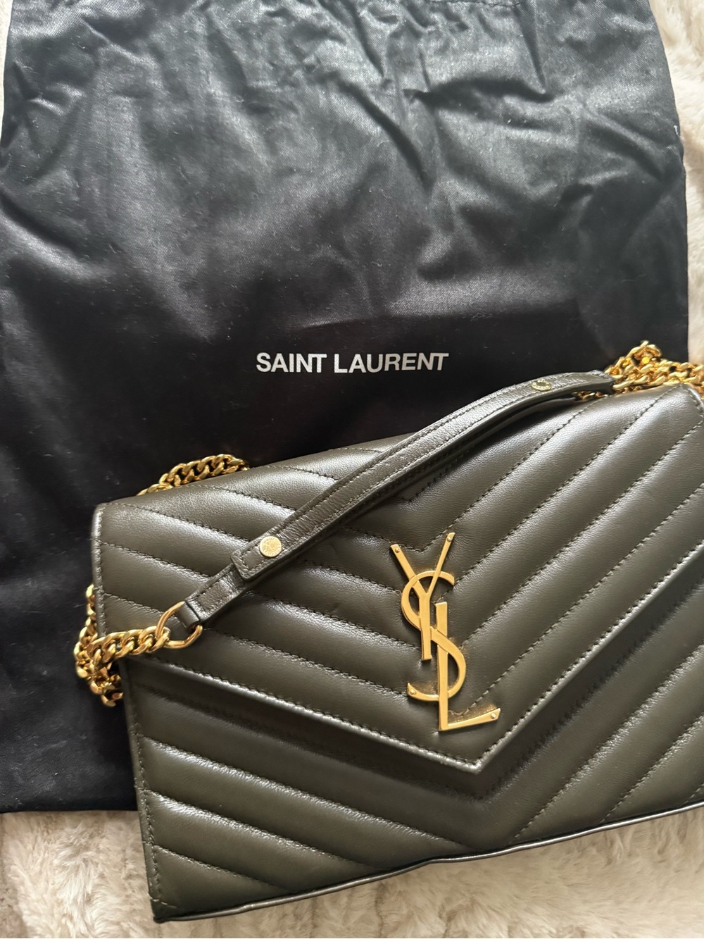 YSL wallet on a chain shoulder bag,Olive color, EUC